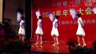 青花瓷扇子舞视频,古典韵味与现代风采的完美融合